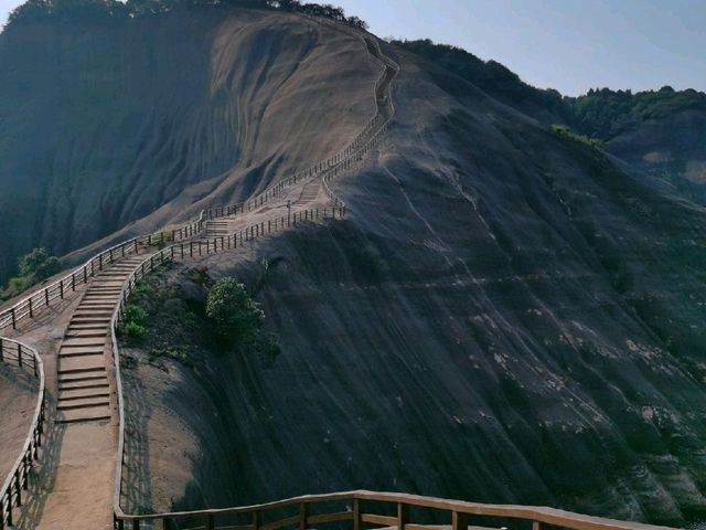 GaoYi Ridge|Stunning Danxia Landform