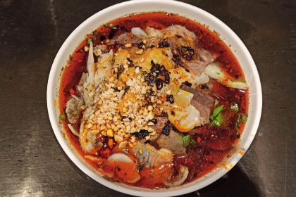 COUPLE BEEF COOKING RESTAURANT