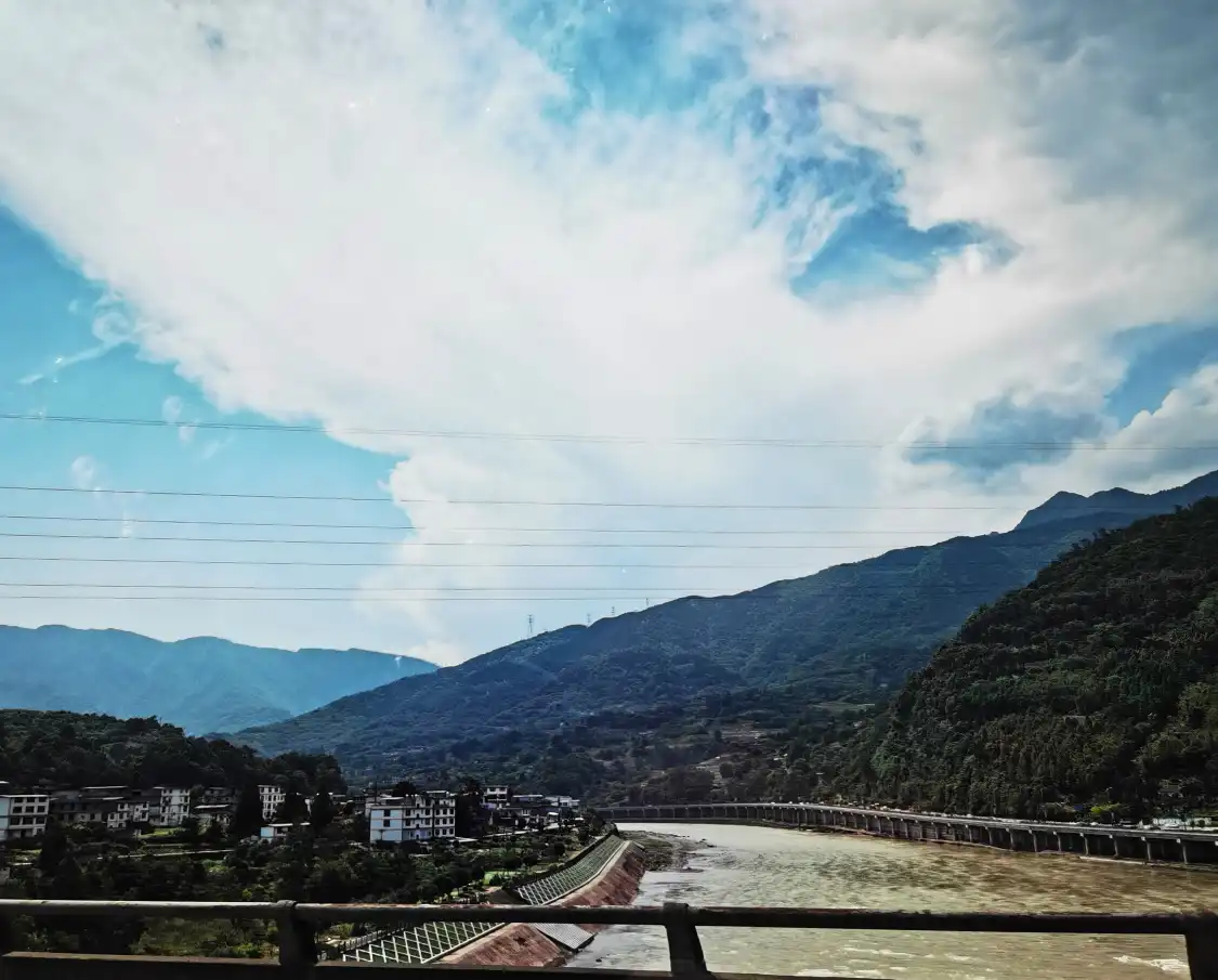 Hotels near Jiuxiang Ancient Town