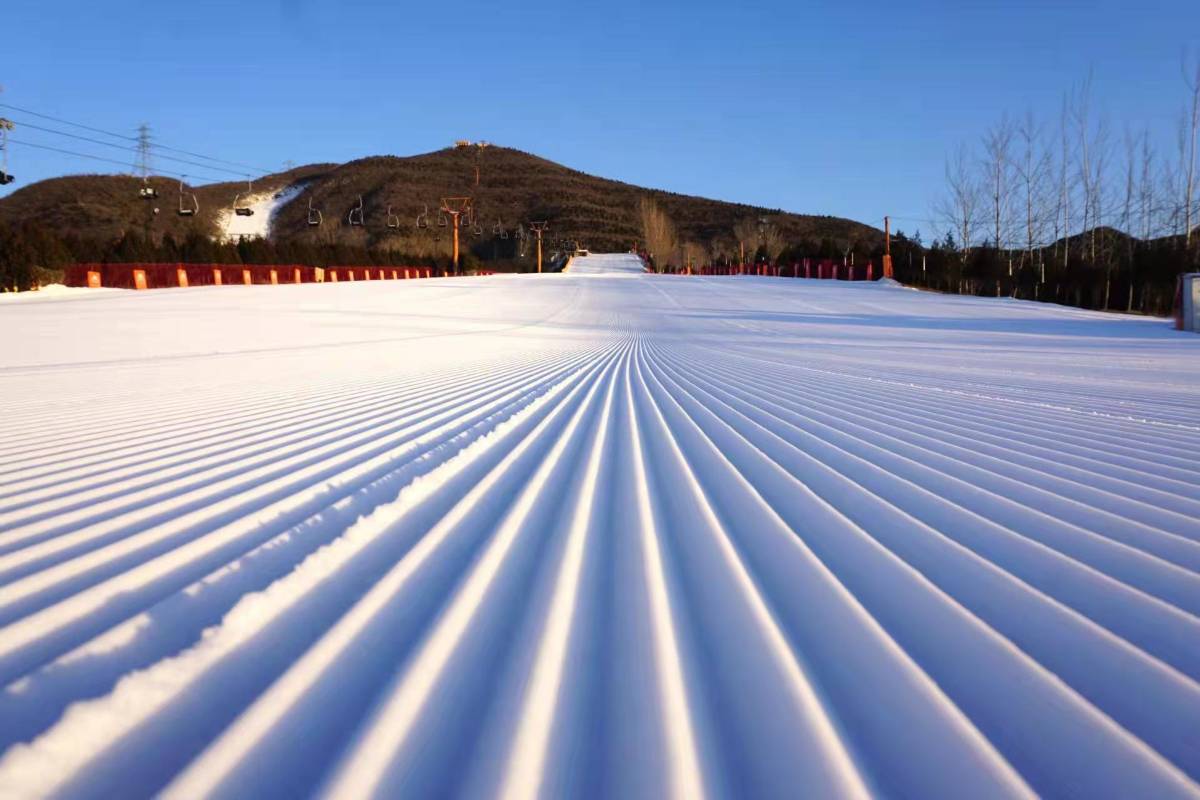軍都山滑雪場