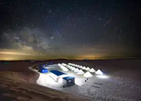 騰格里漠港星空國際沙漠露營地