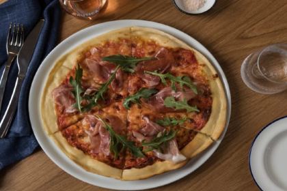 Nautica Pool Bar & Kitchen