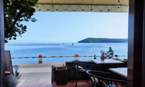 鸡姨·椰子鸡海景餐厅(南湾店)
