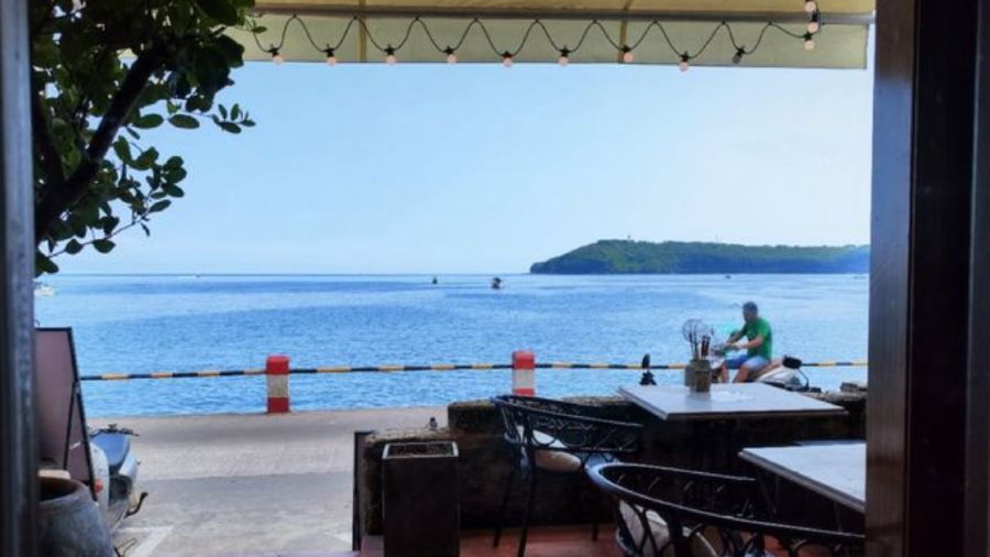 鸡姨·椰子鸡海景餐厅(南湾店)