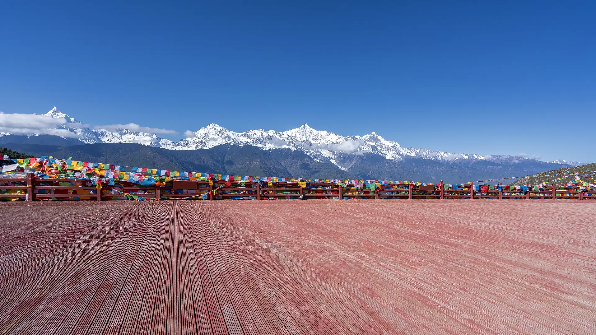飛来寺景勝地-1号展望台周辺のホテル