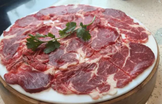 小良品鮮貨火鍋(西區店)