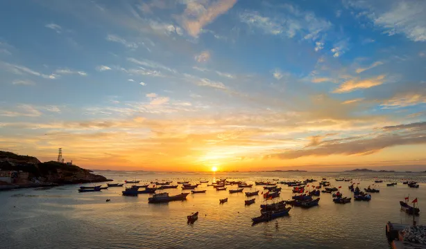 Sunrise Sightseeing in Zhoushan
