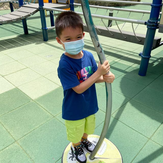 【 空中花園上的太空樂園 】 