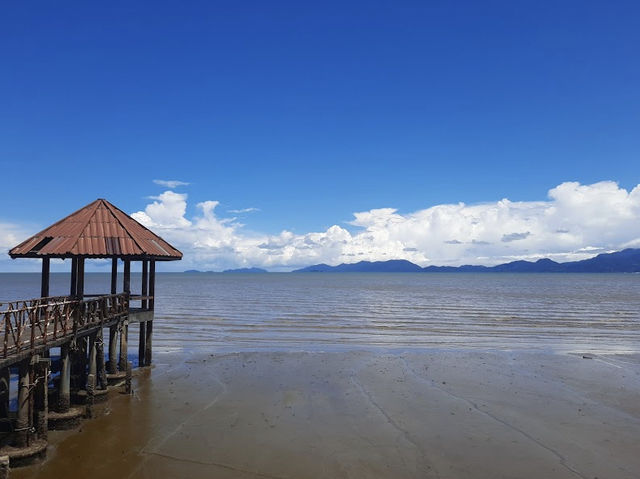 หาดทรายดำ ตราด
