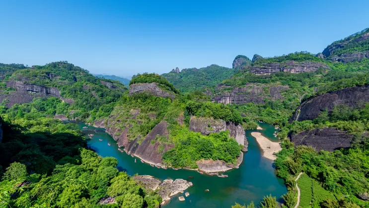 鄰近山川景觀的酒店