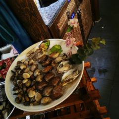 XIAN HUANG User Photo