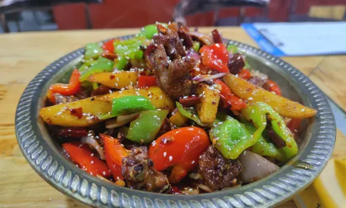 就是這個味飯館·碳火鍋烤肉