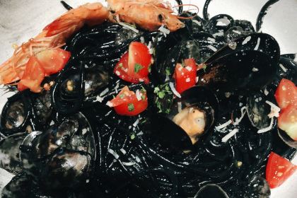 俏贝拉·五岭LIVING SPACE(大华天都店)