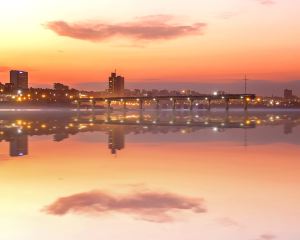 香港-伊麗莎白港 機票酒店 自由行