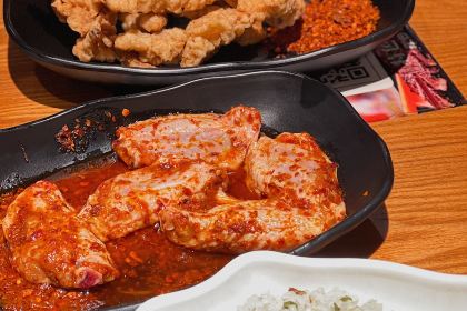 胡四哥特色烧烤店(丹巴店)