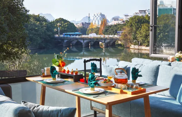 地球村雅緻灕江酒店（桂林兩江四湖象鼻山店）·灕江雅緻親子江景餐廳