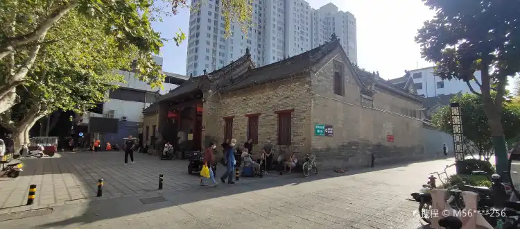 Hotels near Xiangcheng Museum
