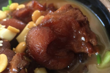 袁夫稻田火车餐厅