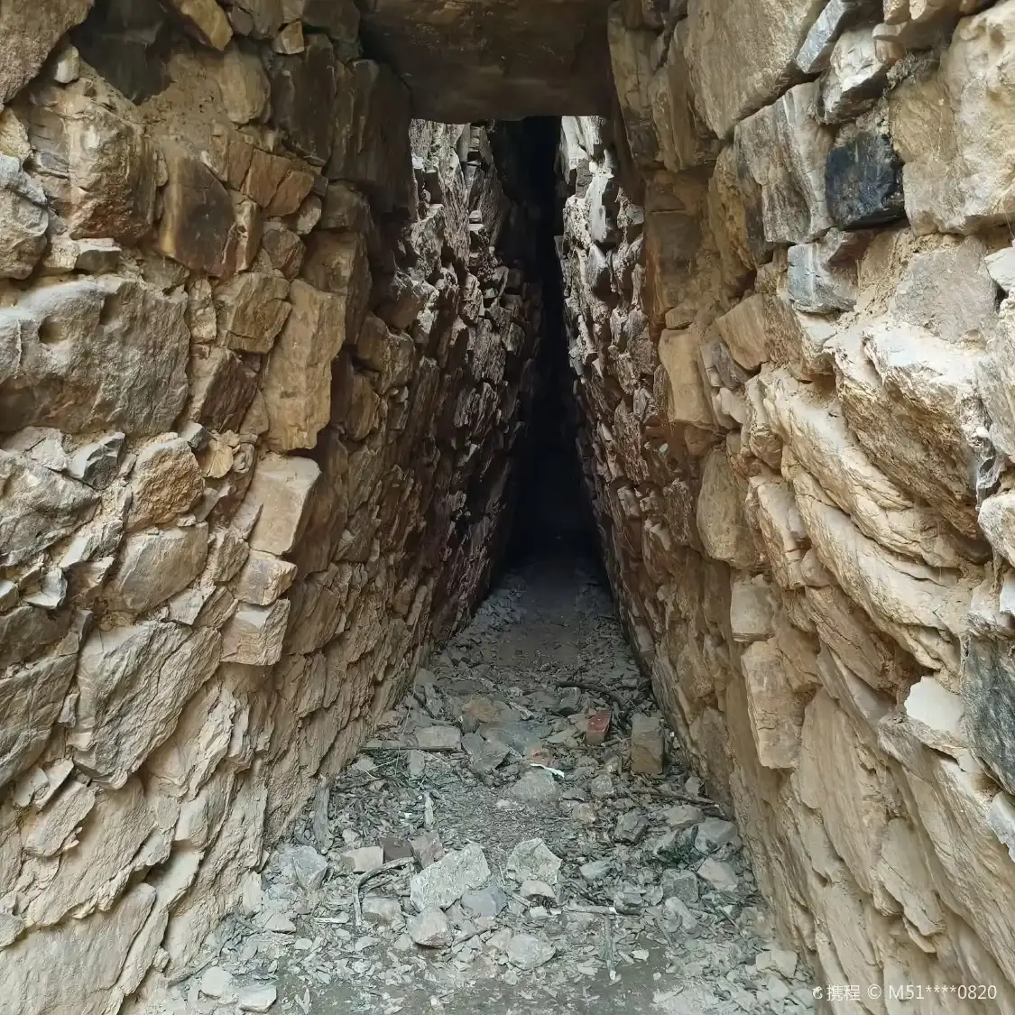 Hotels near Cangjun Cave