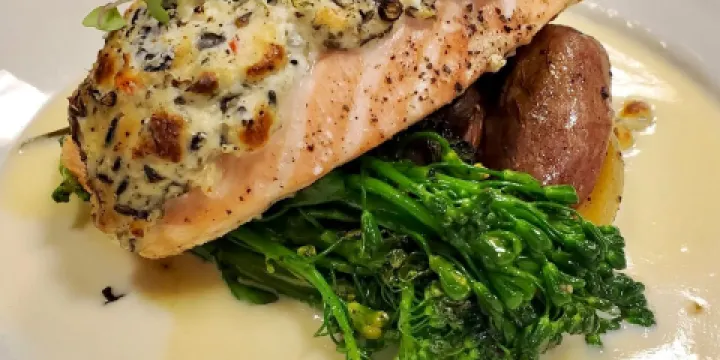 Cravings Wine Bar & Grille