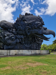 Patung Garuda Wisnu Kencana