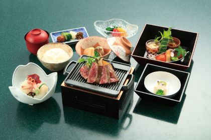 Japanese restaurant "Tsutsuji no Chaya" (Hotel de yama)