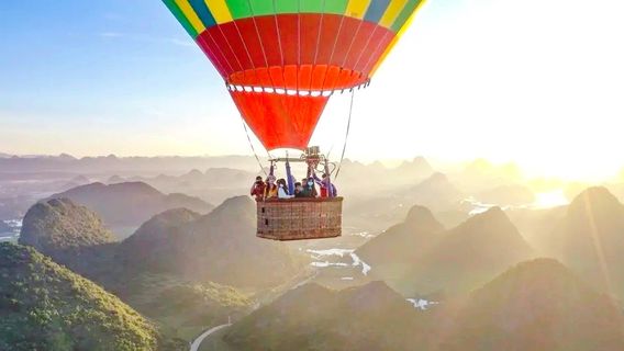 Puzhehei Hot Air Balloon