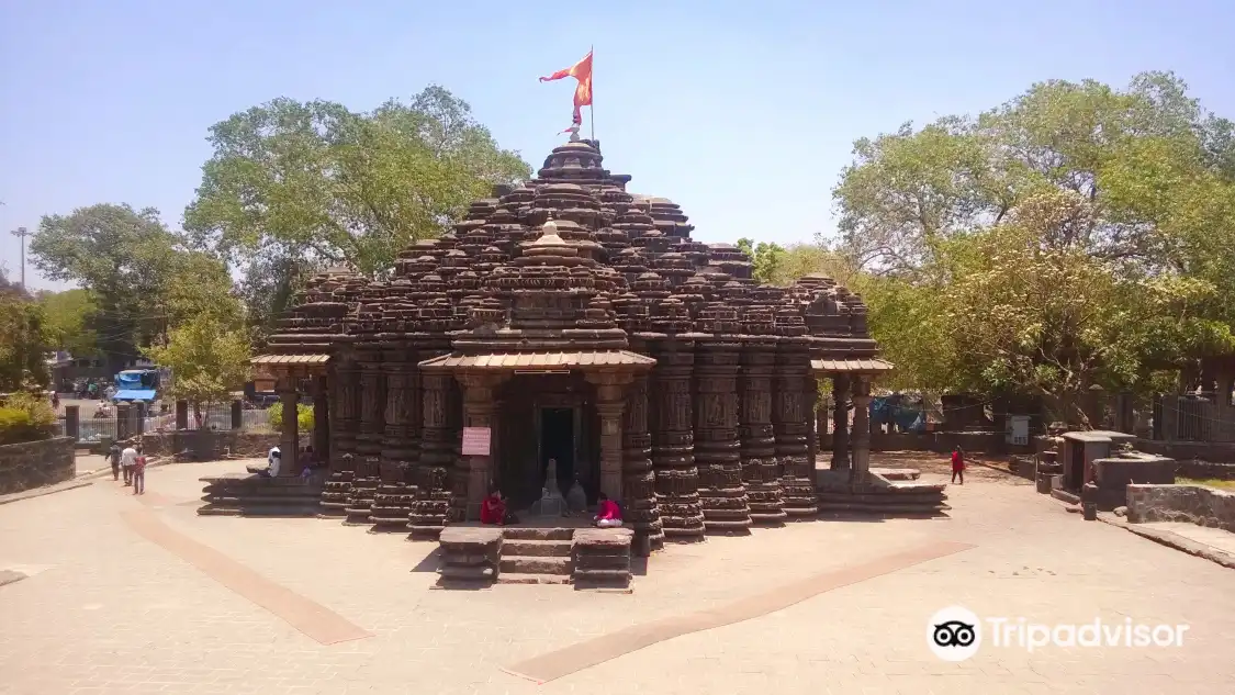 Hotels near Ambreshwar Shiv Mandir, Ambernath