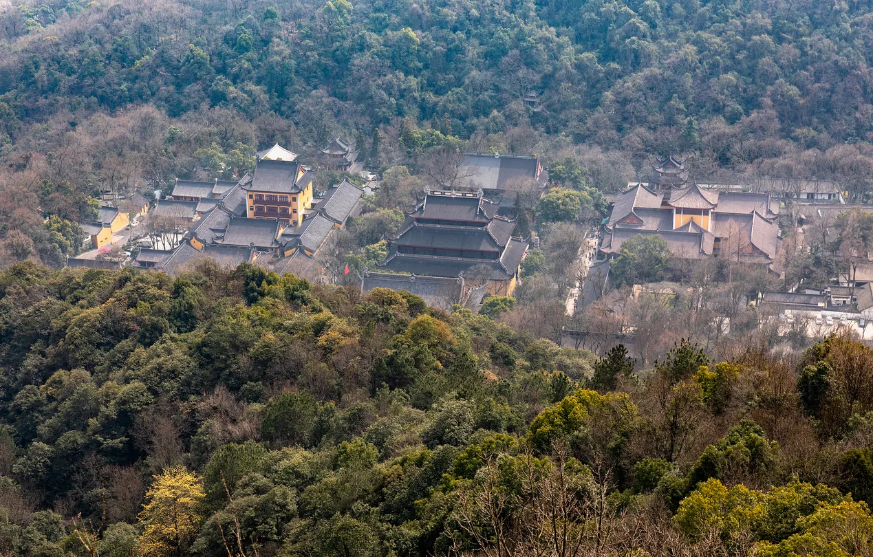 3_Lingyin Feilai Peak Scenic Area