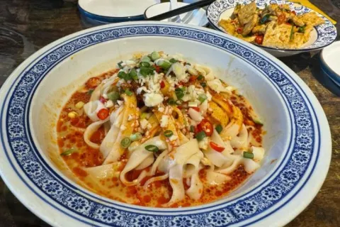 Guanzhong Road Shanwei Art Restaurant