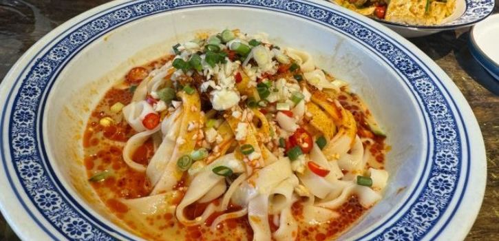 Guanzhong Road Shanwei Art Restaurant