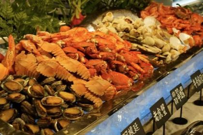 兰州奥体如意华玺酒店·炫·旋转餐厅