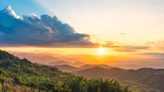Sunset Sightseeing in Mangshi
