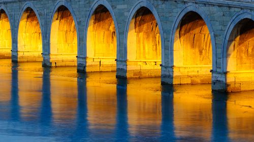 Seventeen Arches Bridge