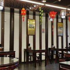 丁莲芳(衣裳街总店) User Photo