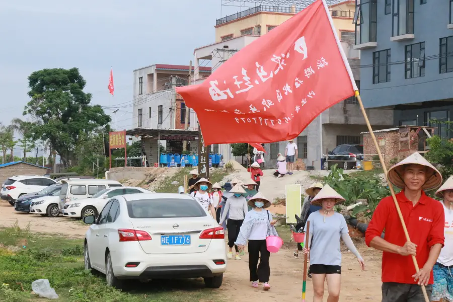 紅樹林歡樂趕海房車自駕營地