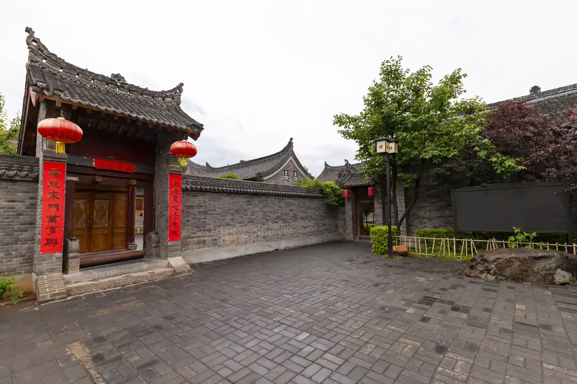 Hotels near Former Residence of Jia Pingao