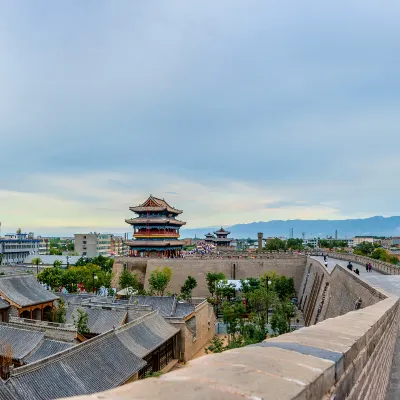 Hotels near Gongsun Chujiu Tomb