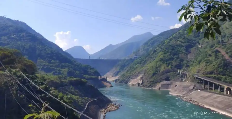 2_Ertan Hydropower Station Viewing Platform