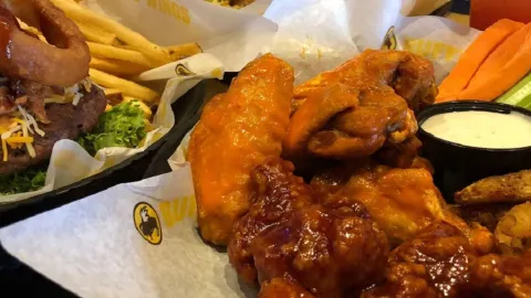 Buffalo Wild Wings in 캔턴