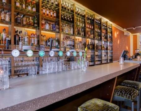 Morlang Cafe Restaurant