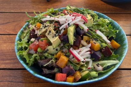 SWELL Restaurant and Pool Bar