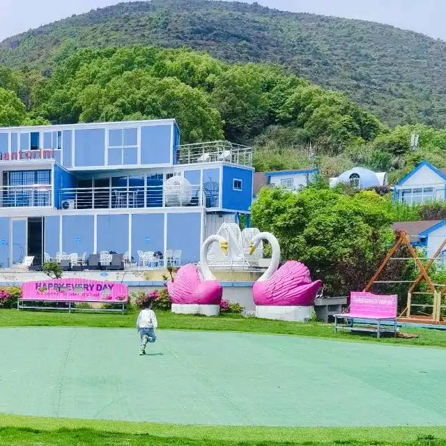 산토리니 리조트 타운 주변 호텔