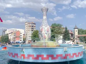 Kütahya Vase