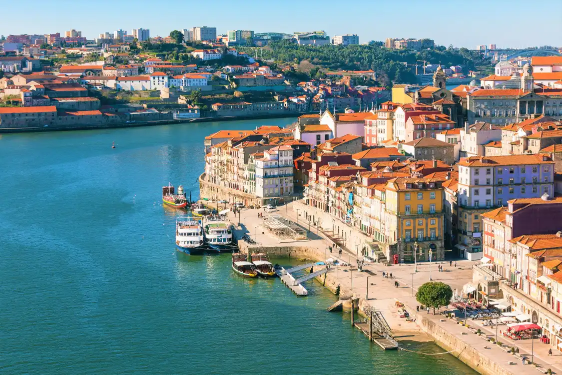 Hotel in zona Cais da Ribeira