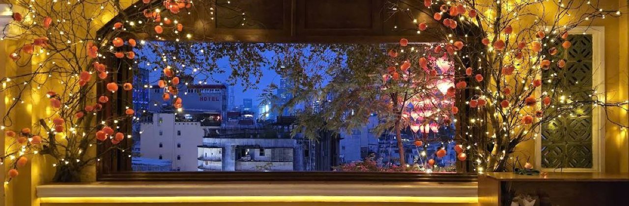 The View Rooftop Bar & Eatery