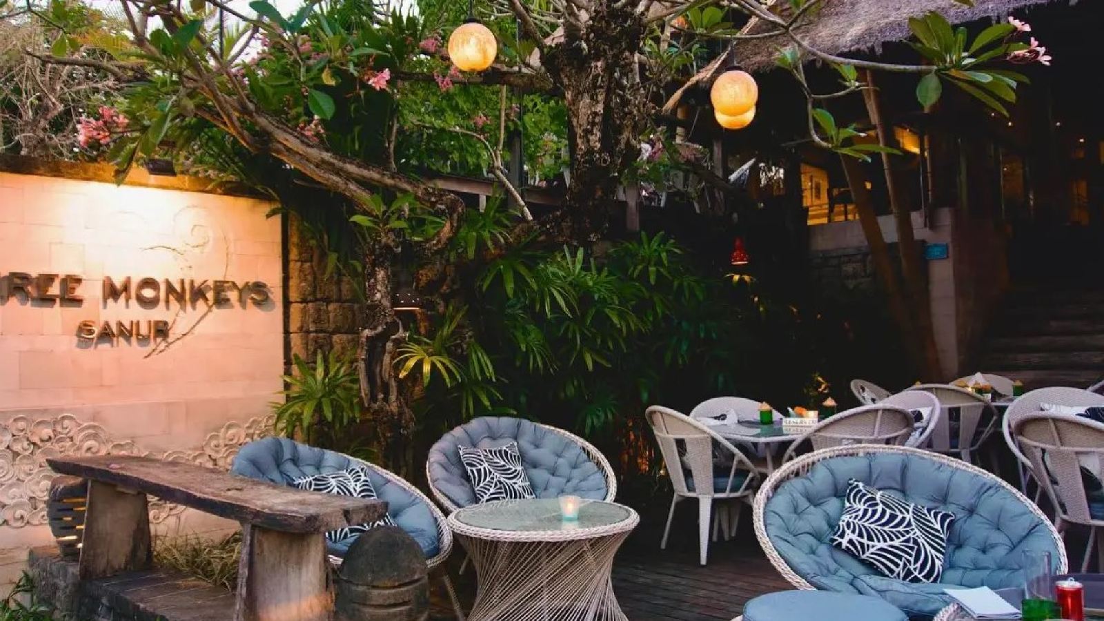 Three Monkeys Sanur