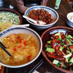 Tujia Wild Vegetable Restaurant (Jinbian Road) 여행 사진