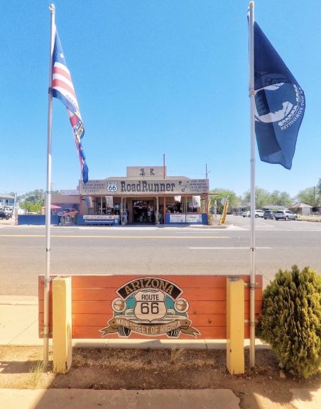 Compare 5 airports near Kingman