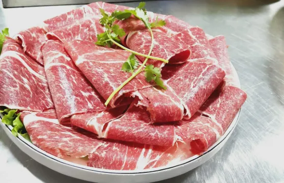 青海錦尊肥牛火鍋城